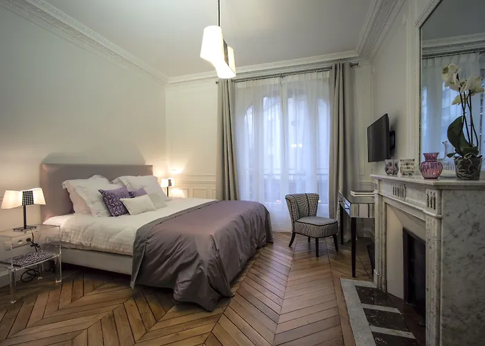 Relais12bis Bed&Breakfast By Eiffel Tower Paris
